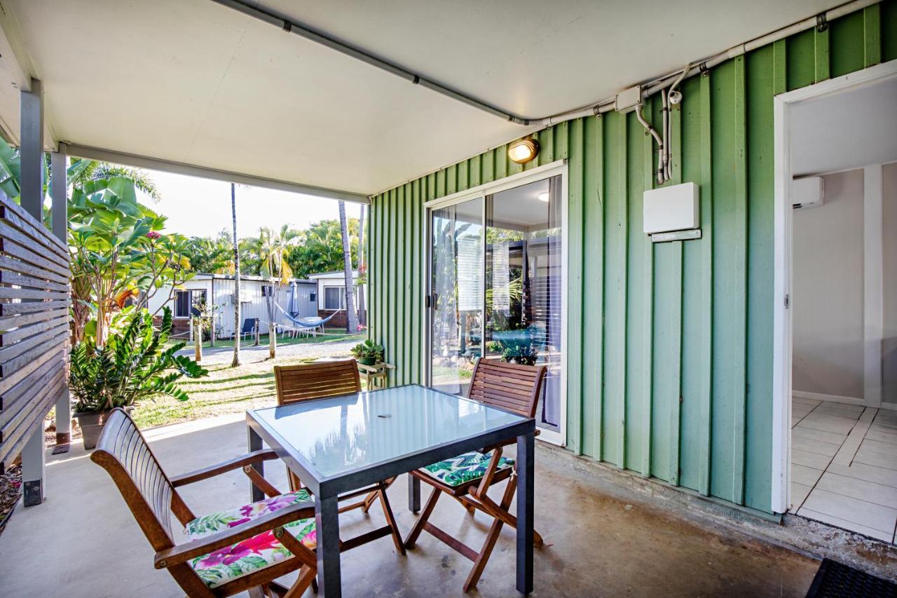 Bush Village Holiday Cabins Airlie Beach Ngoại thất bức ảnh