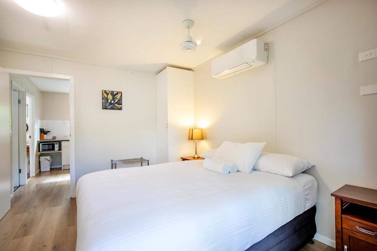 Bush Village Holiday Cabins Airlie Beach Ngoại thất bức ảnh