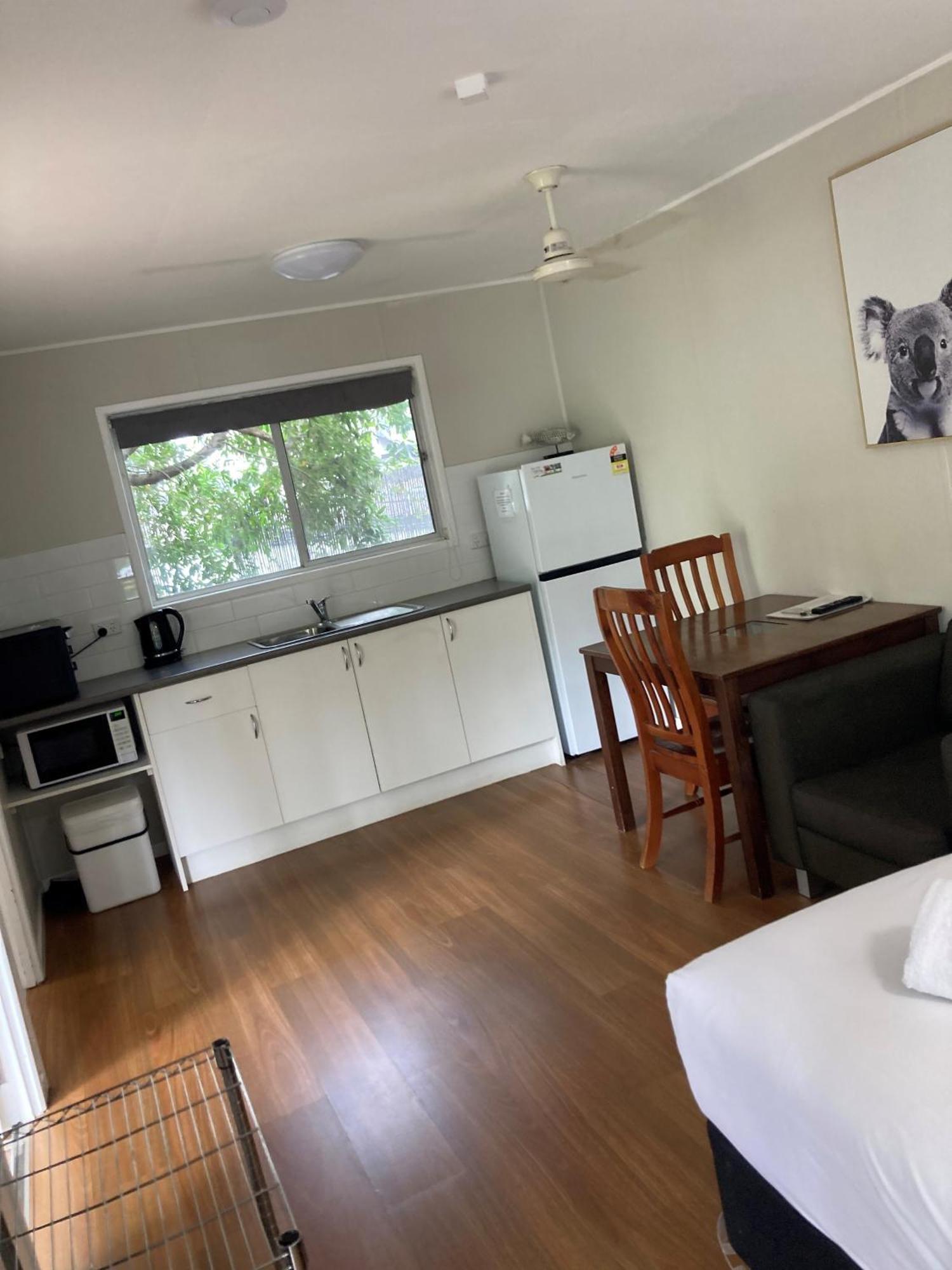 Bush Village Holiday Cabins Airlie Beach Ngoại thất bức ảnh