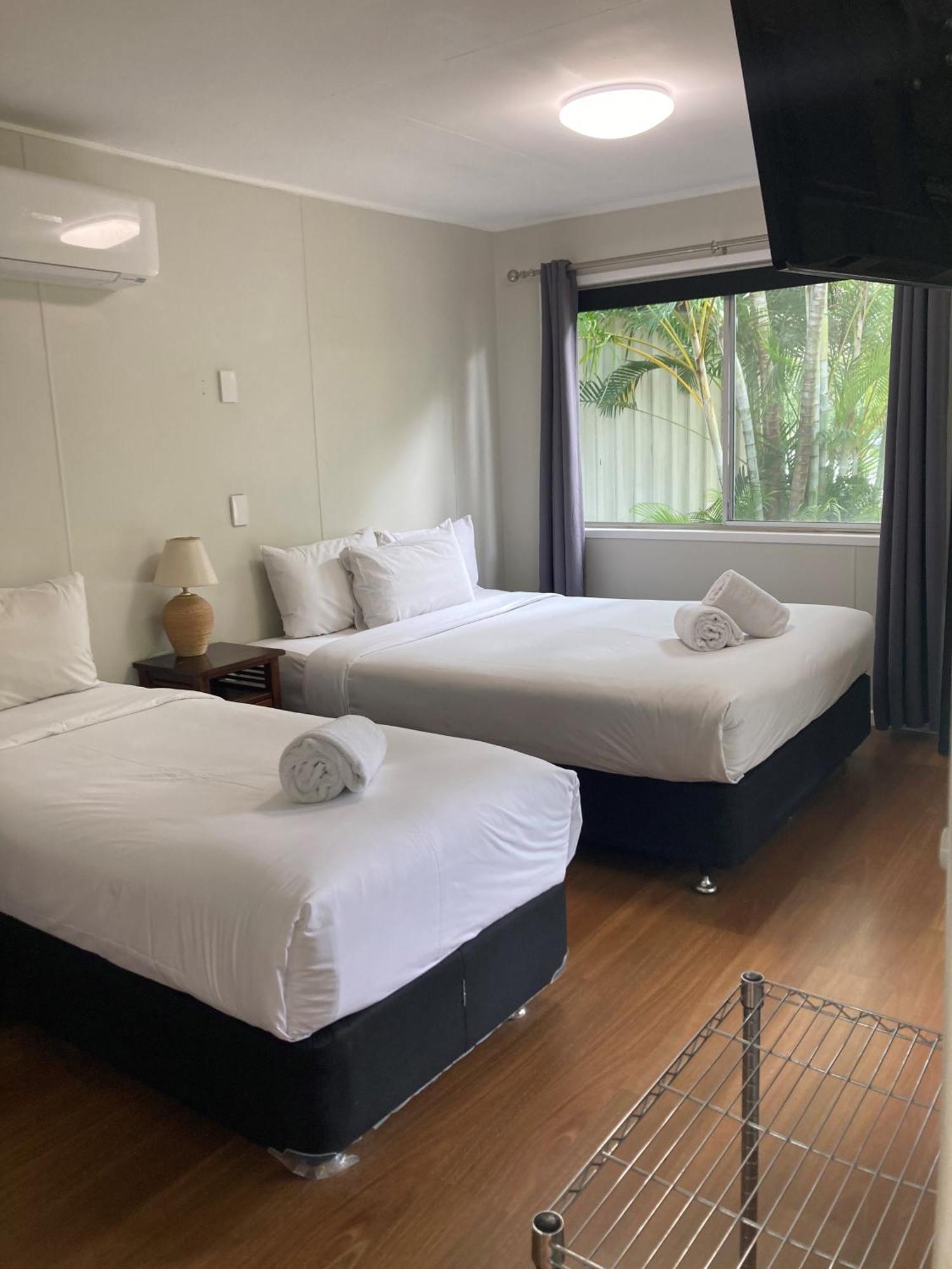 Bush Village Holiday Cabins Airlie Beach Ngoại thất bức ảnh
