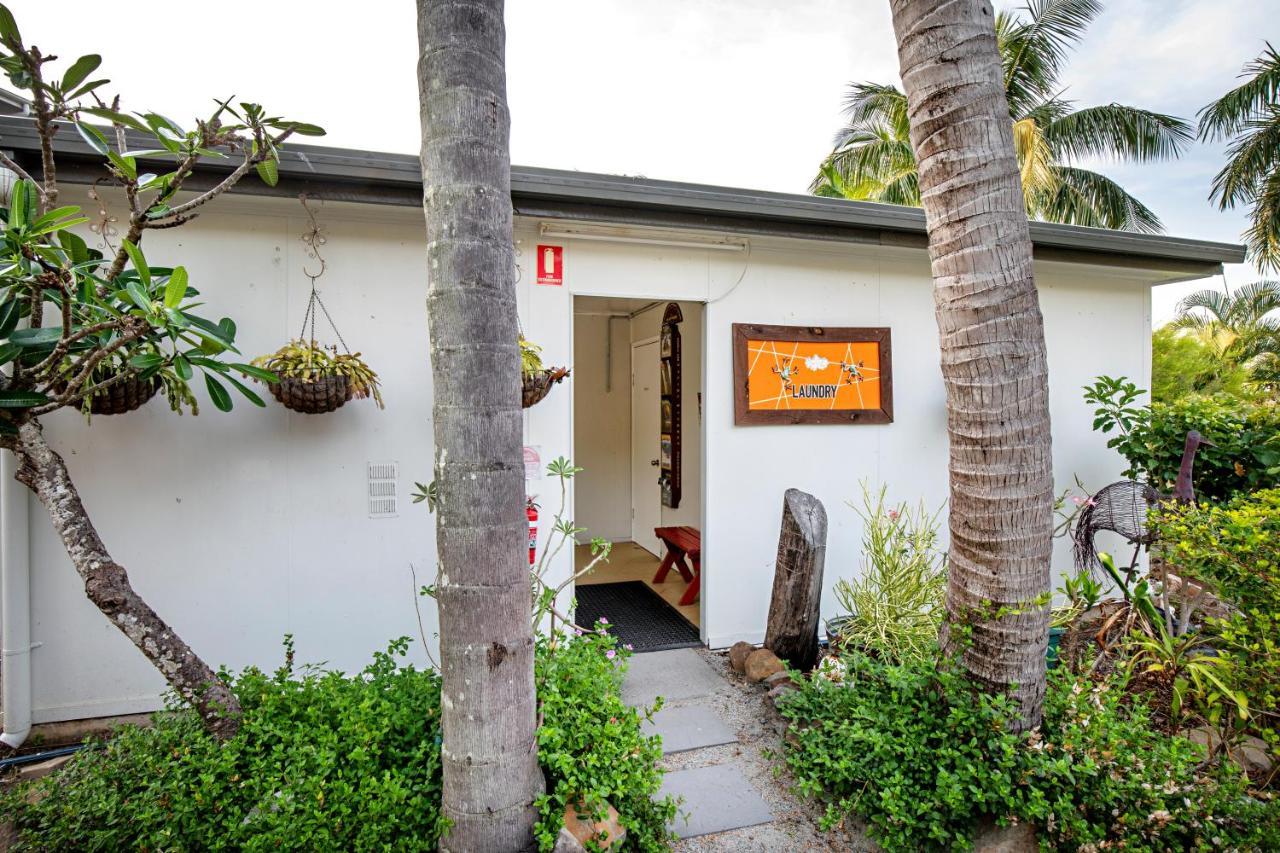 Bush Village Holiday Cabins Airlie Beach Ngoại thất bức ảnh